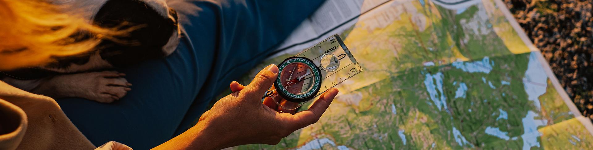 best_compass_buying_guide_hero.d635ad0f1f03d16ac80ae9884a3c9df0